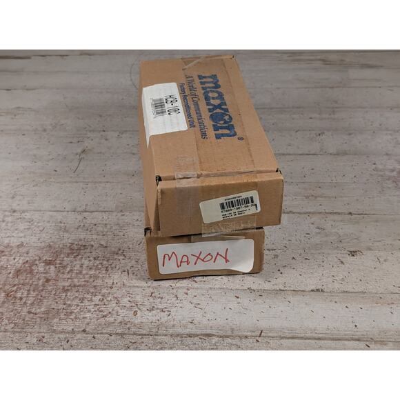 Pair Maxon HCB-10C 40 Channel CB Transceiver Radio Handheld - Picture 11 of 12